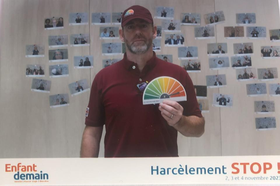 Journée de lutte contre Harcèlement...... Justaumetre dans le ROUGE